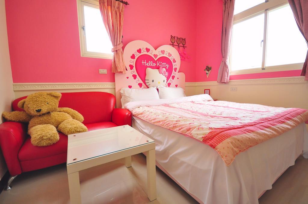 Happy Orange Homestay Yilan Exteriör bild
